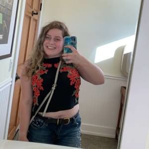 Meet your Posher, Jade